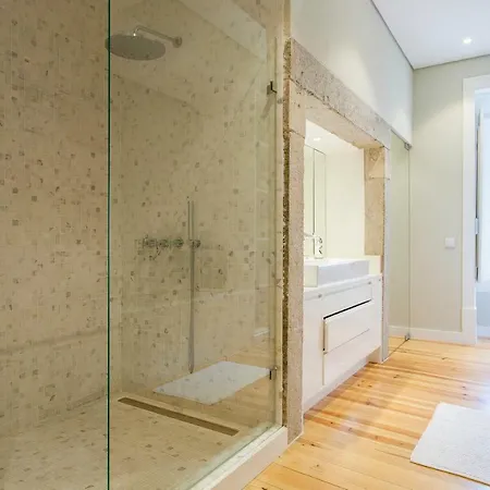 Joivy Deluxe 3br With Workspace By Figueira Sq And Rossio Subway Appartement *